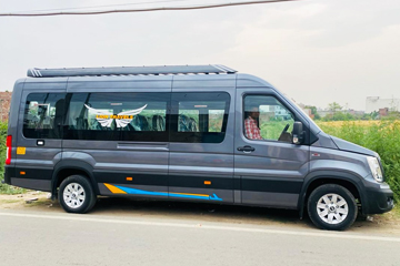 17 Seater Force Urbania